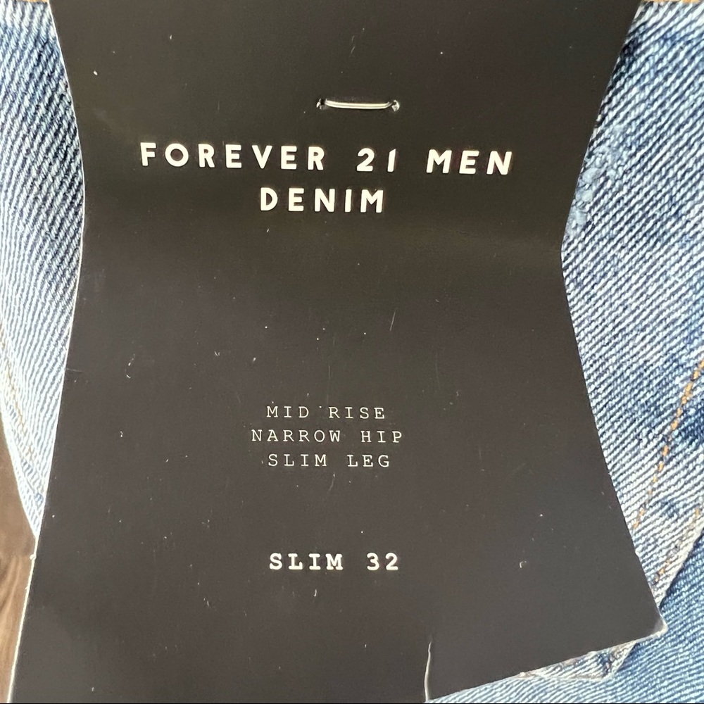 Forever 21 Men NWT Distressed Mid Rise Skinny Jean Shorts - Picture 6 of 13